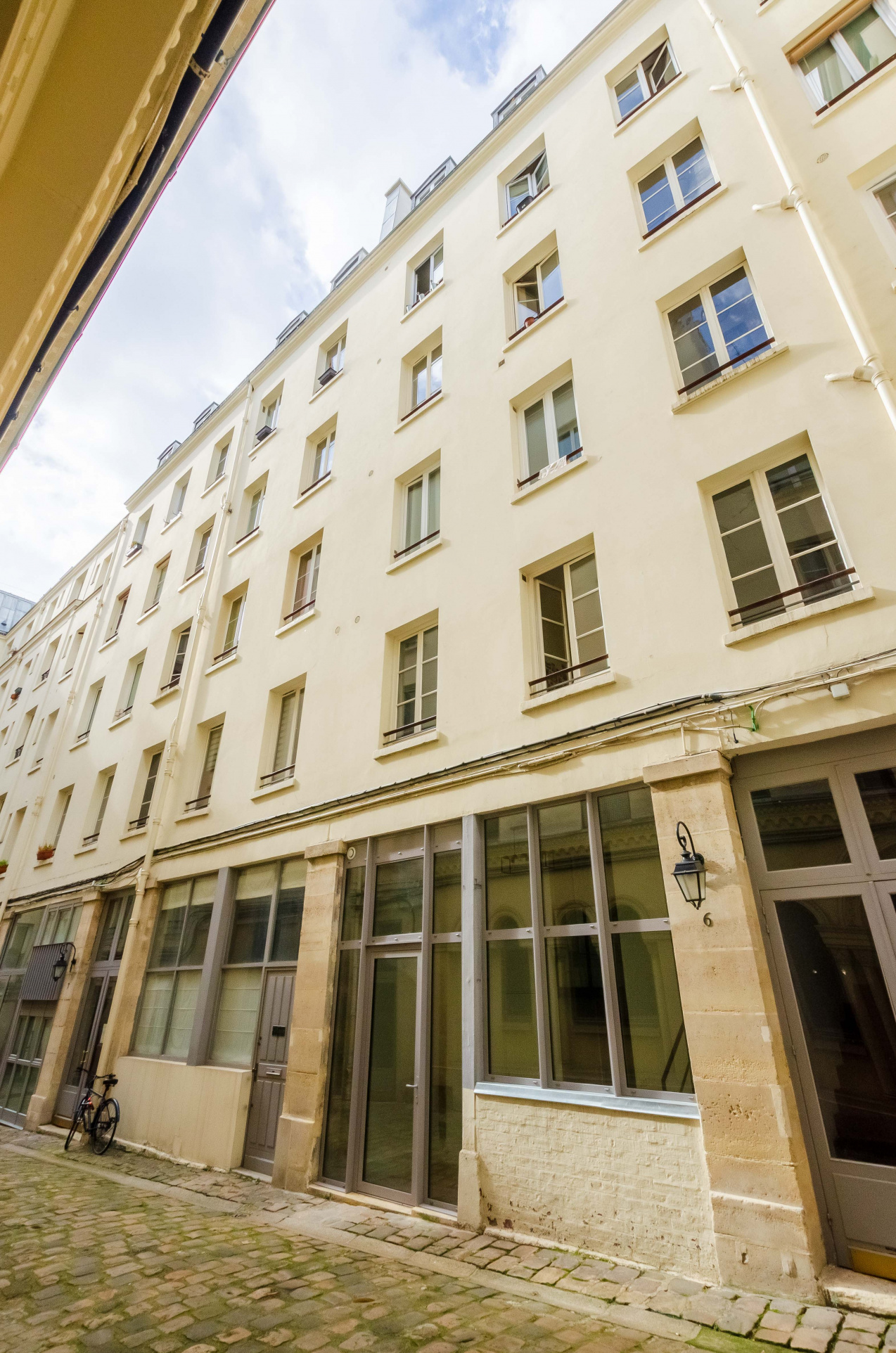 Vente A VENDRE PARIS 9E STUDIO VENDU LOUE | L'agence Parisienne